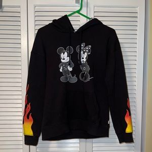 Disney X Vans sweater Pullover with Mickey & Minnie Flames & checkered hood